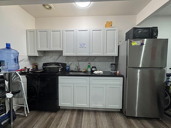 4th image of 967 E 167th St #4A