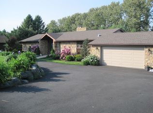 4811 Welby Dr, Schnecksville, PA 18078