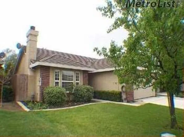 220 Meadowlark Way, Lodi, CA 95240