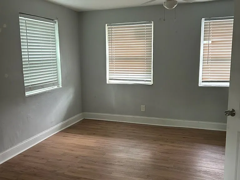 1517 Greenridge Rd #1 — Photo 5