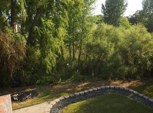 2105 Parkside Cir, Cologne, MN 55322