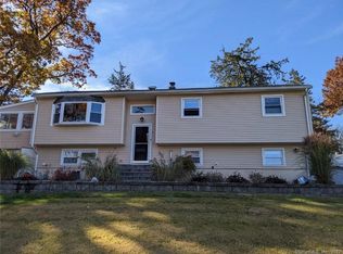 3 Mirijo Rd, Danbury, CT 06811