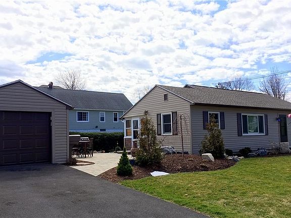 2nd image of 101 Dundee Dr