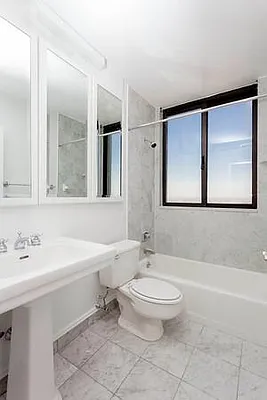 Rented by Mirador Real Estate | media 28