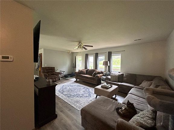 5th image of 3211 N 7th St