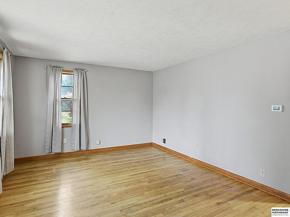 2nd image of 5114 S 13th St