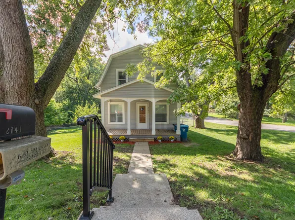 2141 Benton Ave, Kalamazoo, MI 49008