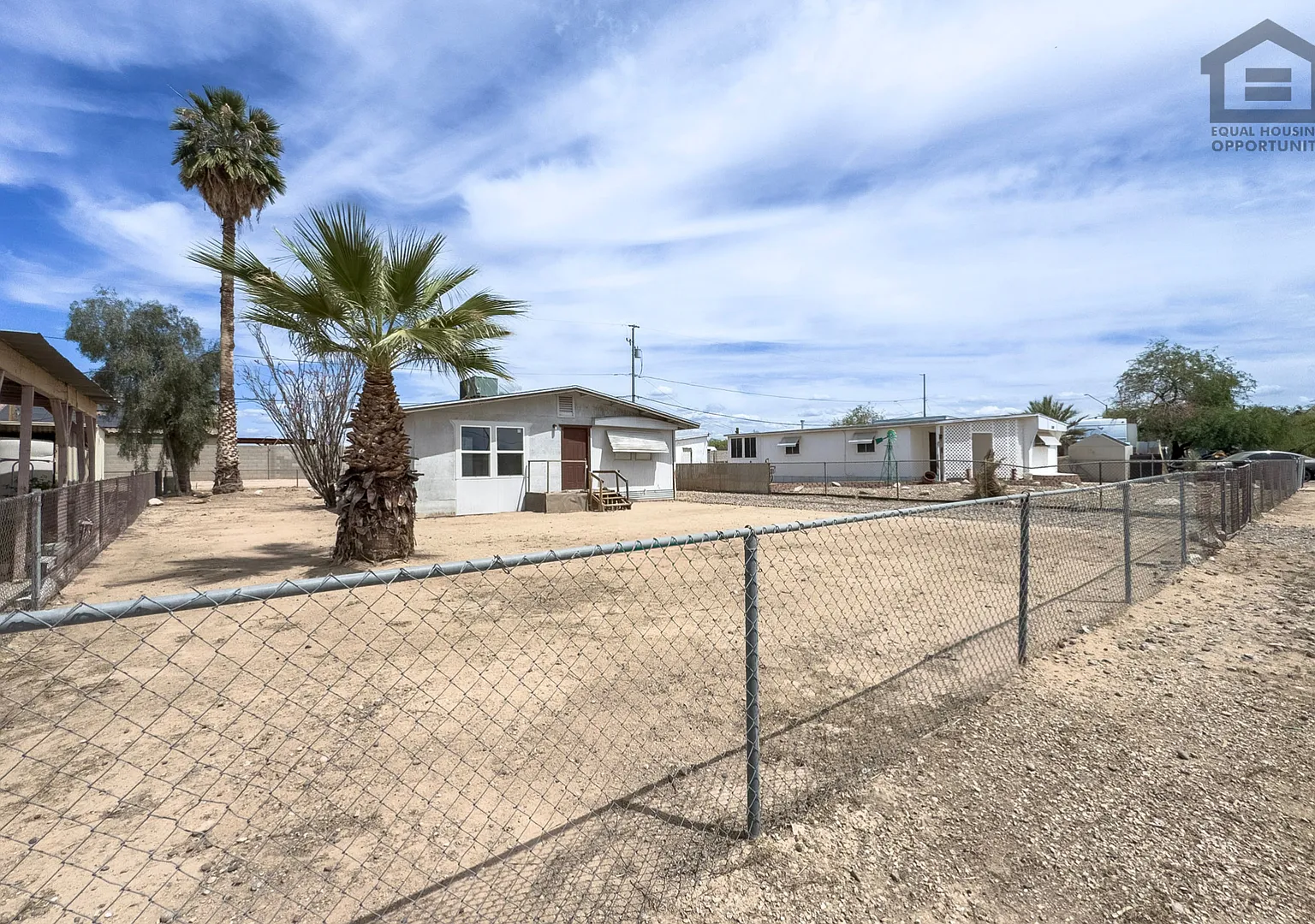 2bed/1bath Home In Litchfield Park--Close To Luke Air Force Base--No Hoa! Rv Parking! — Photo 4