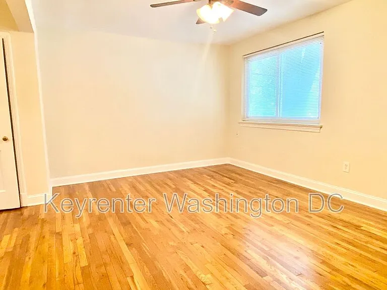4615 Central Ave NE #B — Photo 20