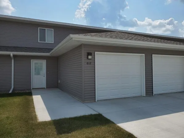 601 Maple Brook Ct, Northfield, MN 55057