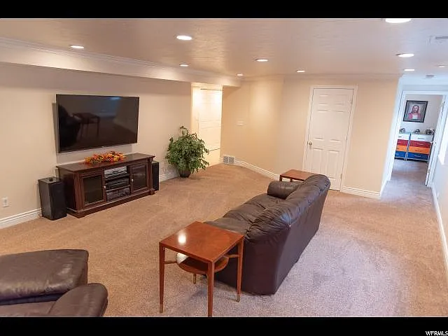 311 W Harvest Moon Dr — Photo 15