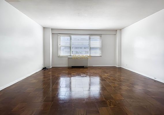 2nd image of 224 E 60th St APT 8E