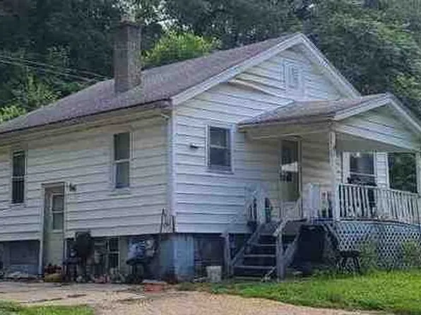 9929 W Edwards St, Edwards, IL 61528