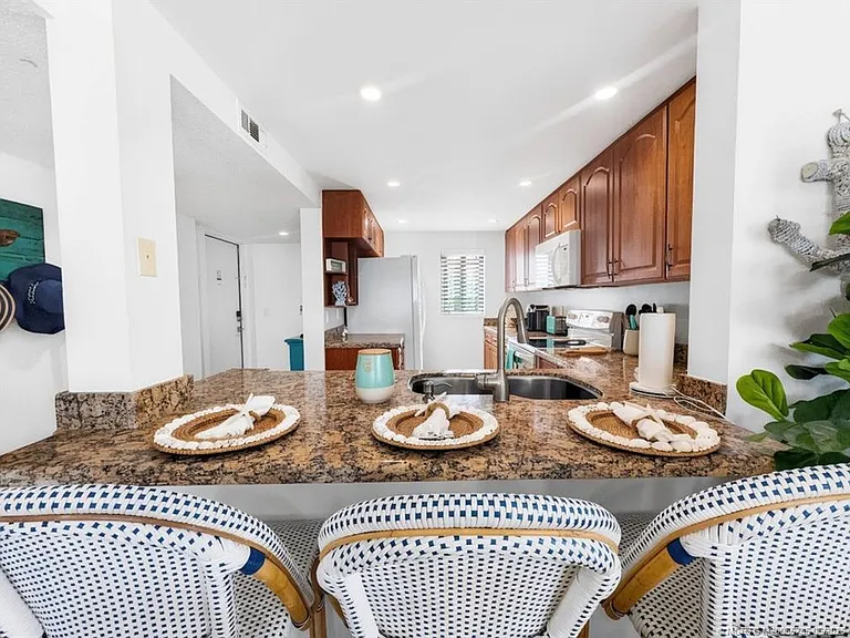 10102 S Ocean Dr #401A — Photo 9