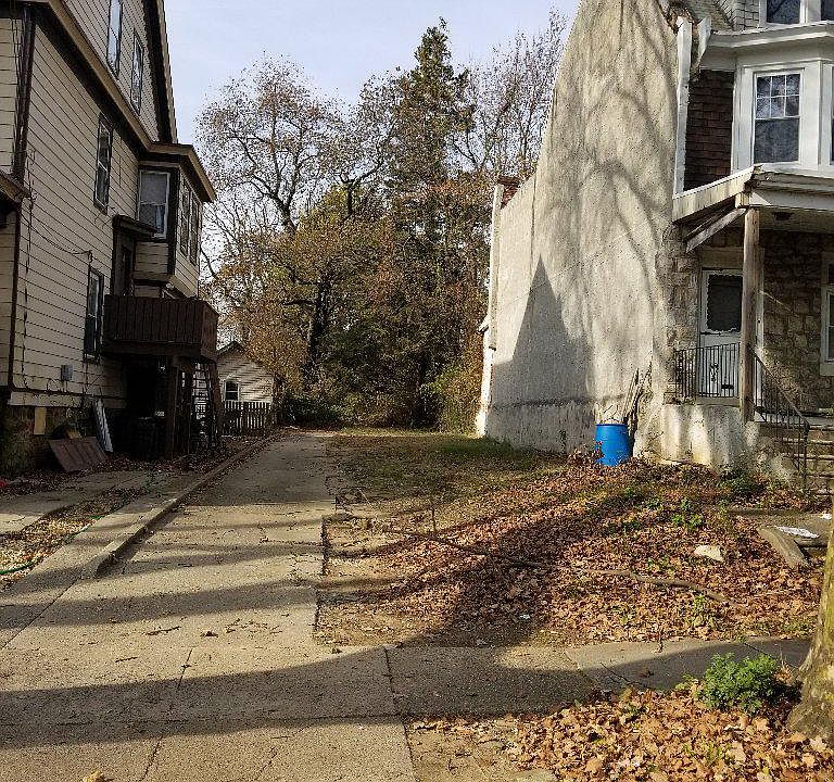 1st image of 6324 Newtown Ave