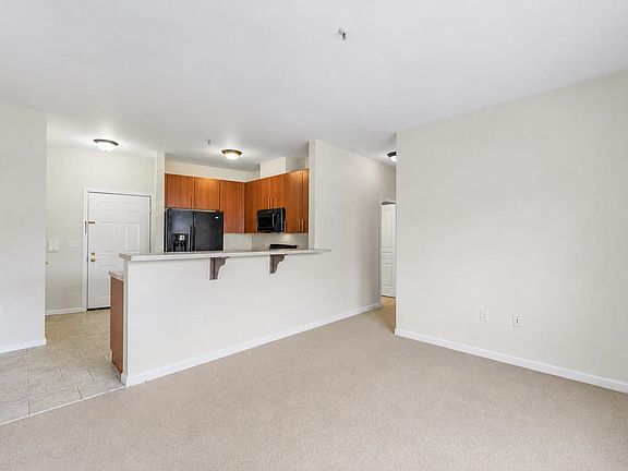 4th image of 845 Newark Ave APT 2A