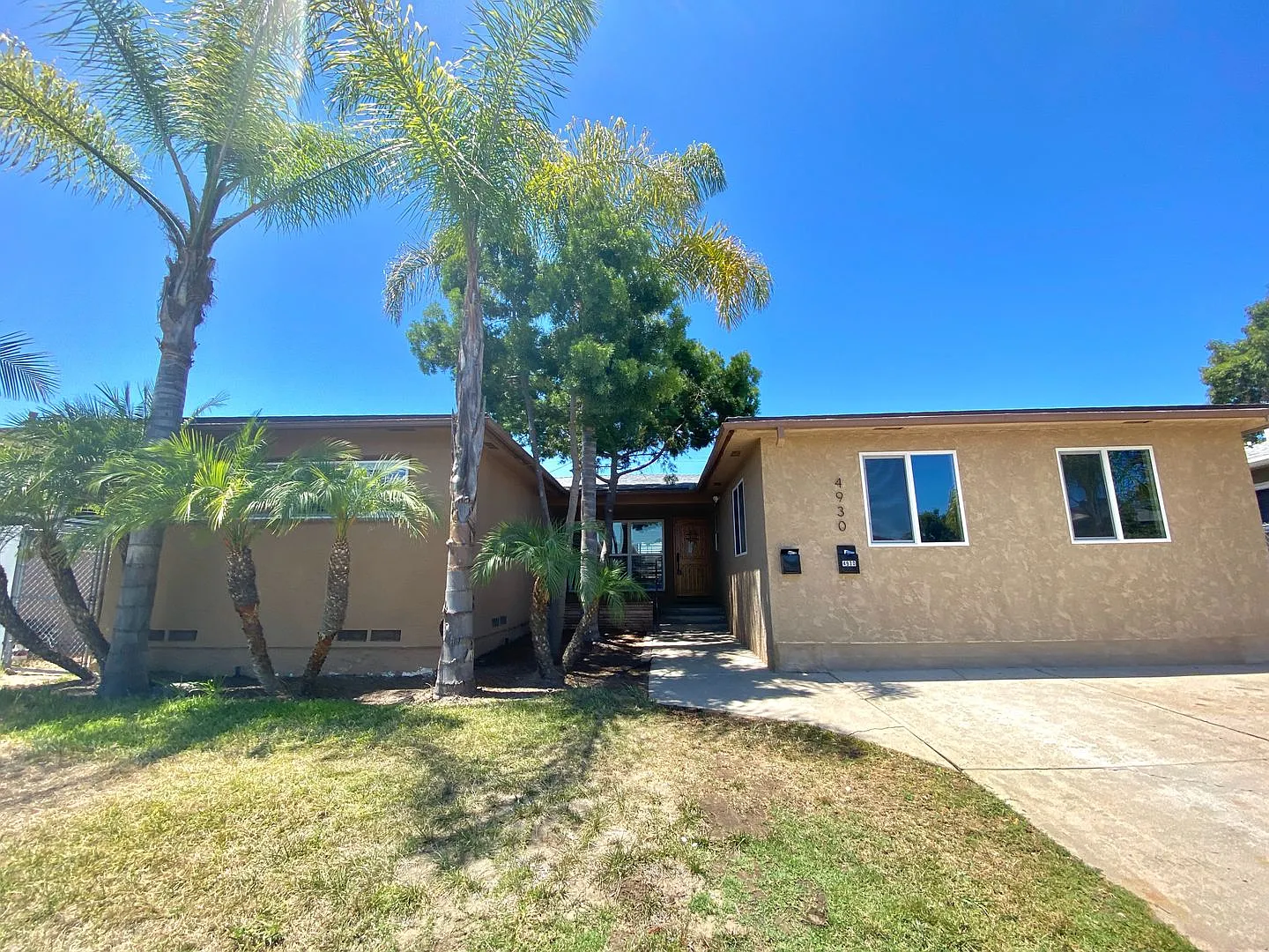 8BD/3BA, Great Yard and Patio! — Photo 3