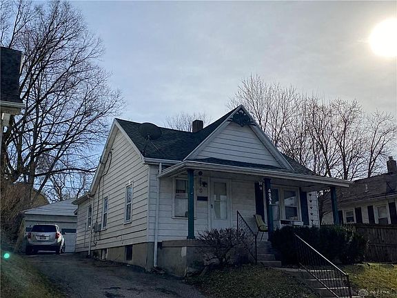 2nd image of 4222 Woodcliffe Ave