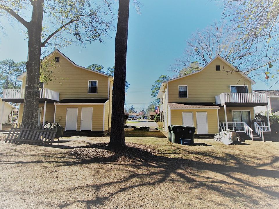 2nd image of 1373 & 1381 Honeysuckle Rd #2