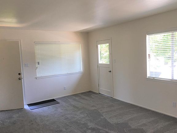 2nd image of 1009 Madera Ave APT B