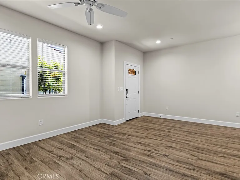 9834 Jersey Ave #11 — Photo 8