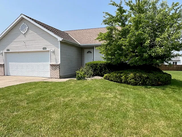 6903 Hanna Lake Ave SE — Photo 1