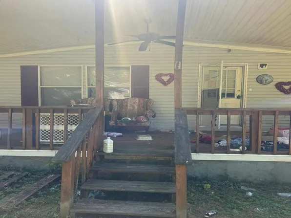 529 Ten Mile Rd, Branchland, WV 25506