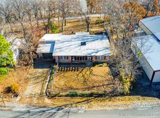 2700 Lake Shore Dr, Crowder, OK 74430