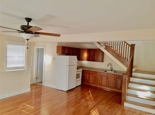 69 County Line Rd, Amityville, NY 11701