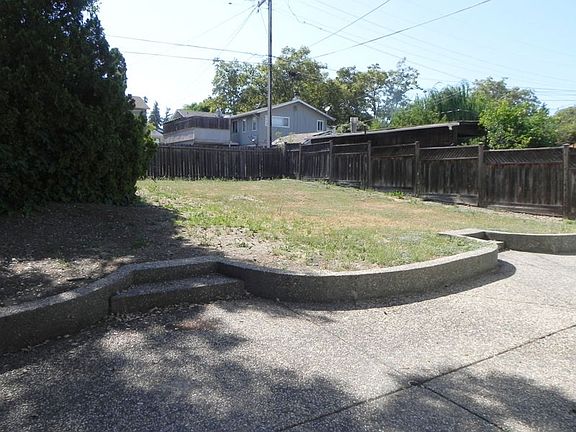 2nd image of 209 Viewmont Ave