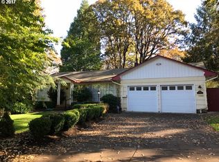 3890 Crestview Dr S, Salem, OR 97302