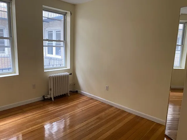 220 Hanover St #10 — Photo 18