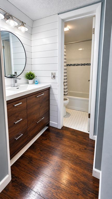 2320 S CYPRESS BEND Drive #401, photo 5
