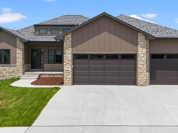 7630 Ponce Dr, Lincoln, NE 68516