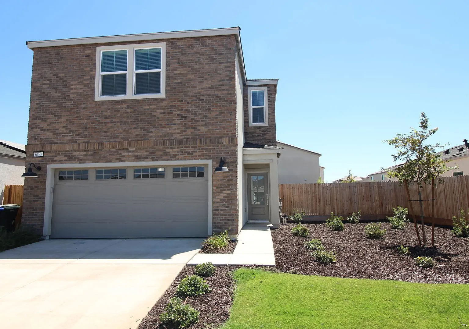 Brand New Lennar Home with Solar — Photo 1