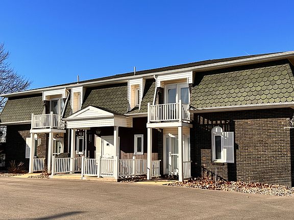 4th image of 1307 Highland Ave APT 3