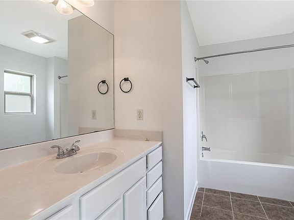 4th image of 28456 Mollys Pl