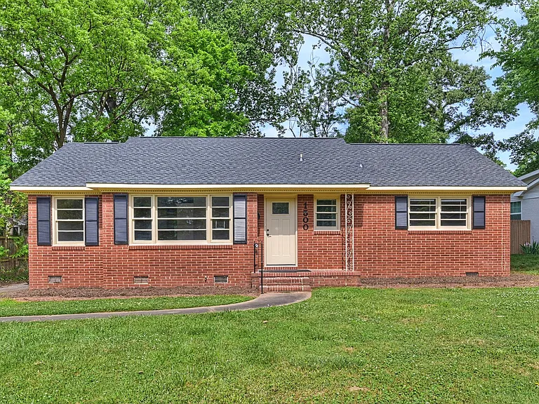 1500 Burnley Rd — Photo 2