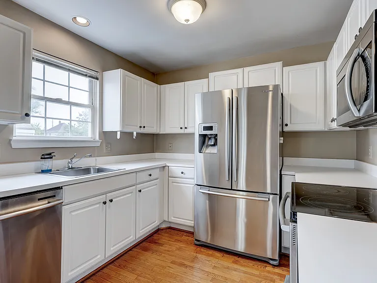159 N Georgetown Sq — Photo 8