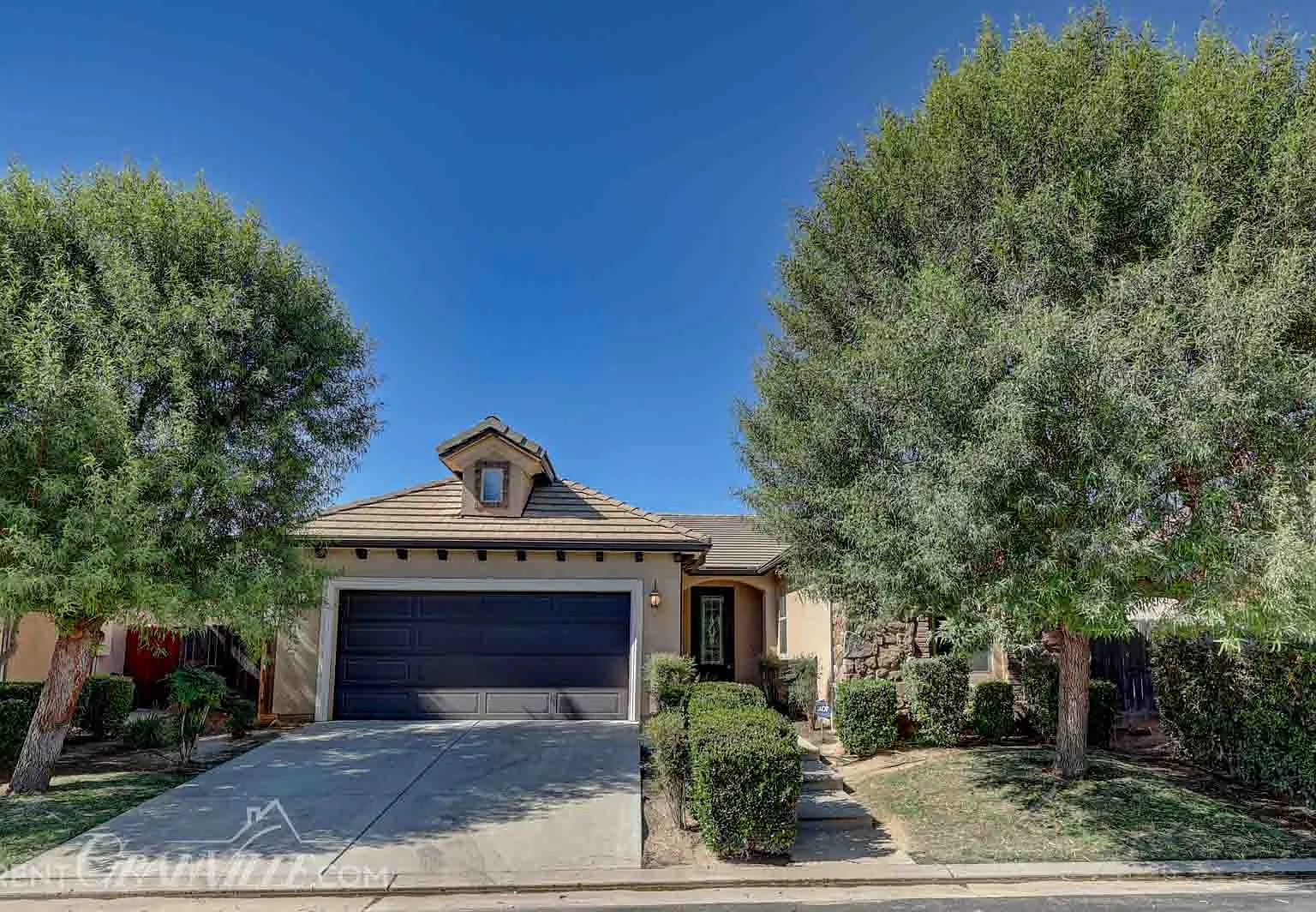 3 bed, 1630 sqft, $2,895 — Photo 1