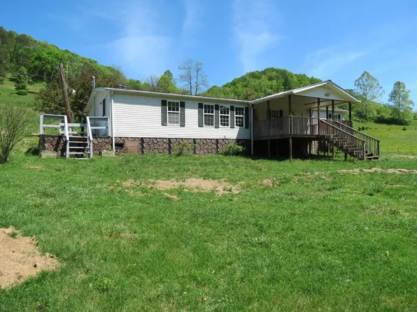 1326 River Rd, Walton, WV 25286