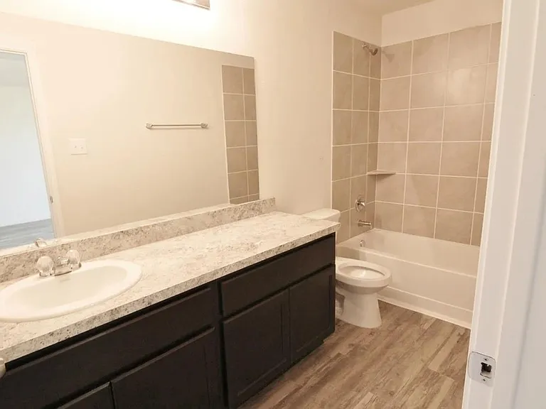 3911 Cary Creek Dr — Photo 8