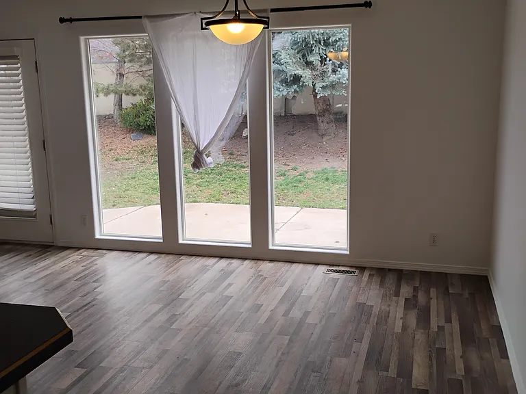 802 N Echohawk Way — Photo 3