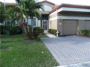10274 Lombardy Dr, Tamarac, FL 33321