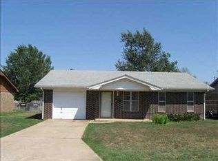 307 Debbie Ln, Tecumseh, OK 74873