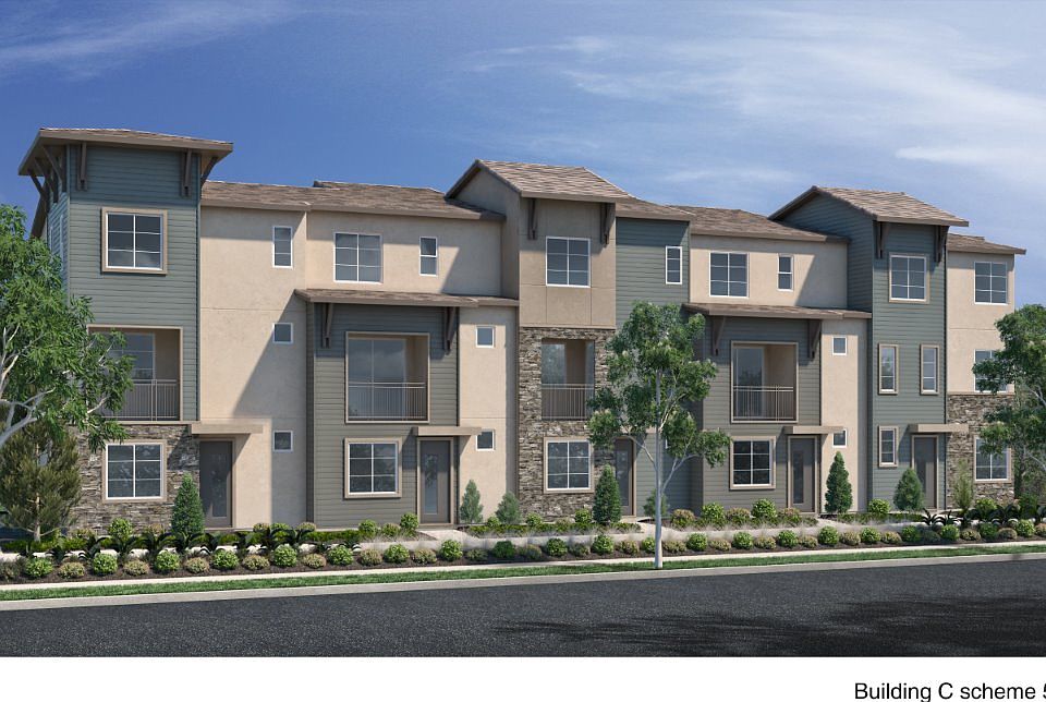 Five Residence Building with Architectural Design