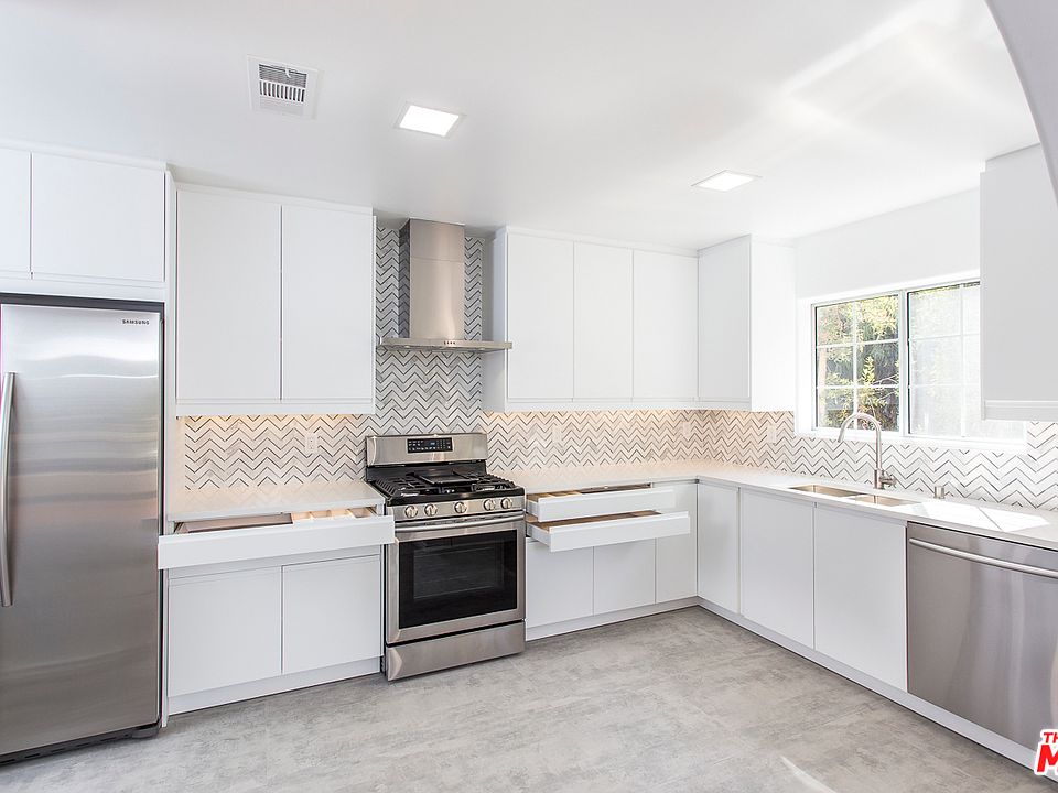 1st image of 1515 N Fairfax Ave APT 7