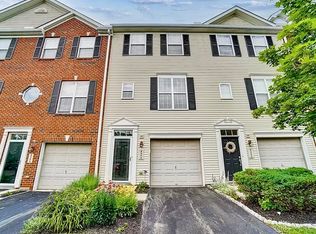 4304 Straight Arrow Rd, Dayton, OH 45430