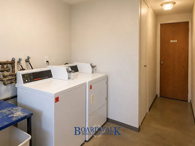 161 E Beryl Ave #8 — Photo 17