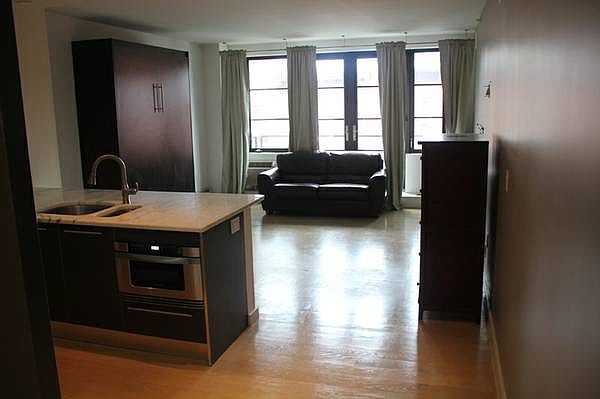 1st image of 527 Court St Ste C5